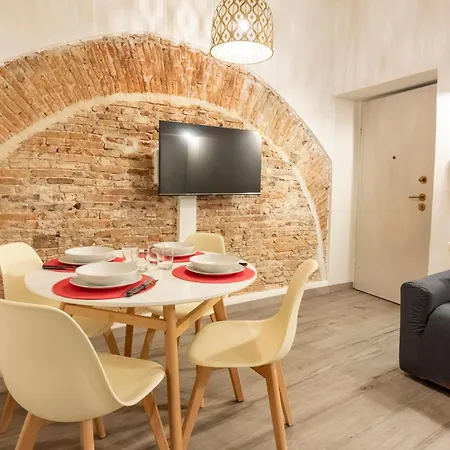 Castelli's Campo 7 Apartment *